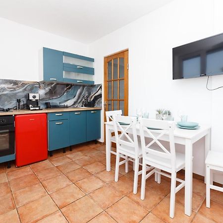 Color Ap Calea Victoriei 12C Apartment Bucureşti Exterior foto
