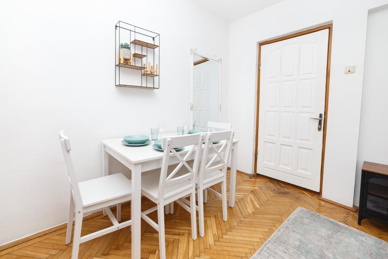 Color Ap Calea Victoriei 12C Apartment Bucureşti Exterior foto