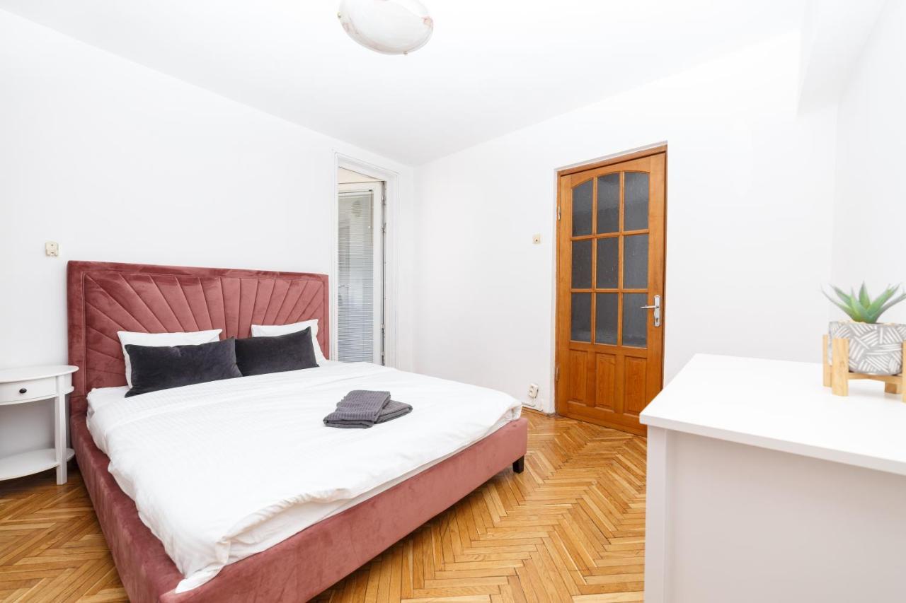 Color Ap Calea Victoriei 12C Apartment Bucureşti Exterior foto